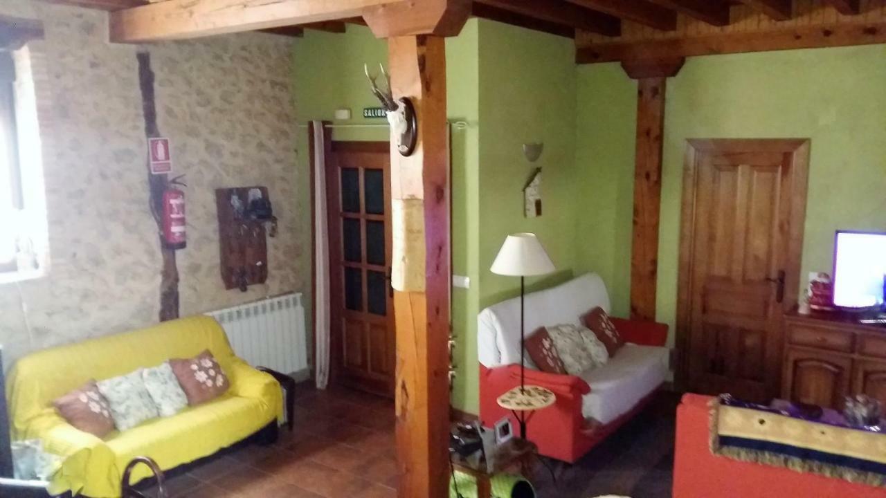 Casa Rural Calle Real Bed & Breakfast Torremocha de Ayllón Dış mekan fotoğraf