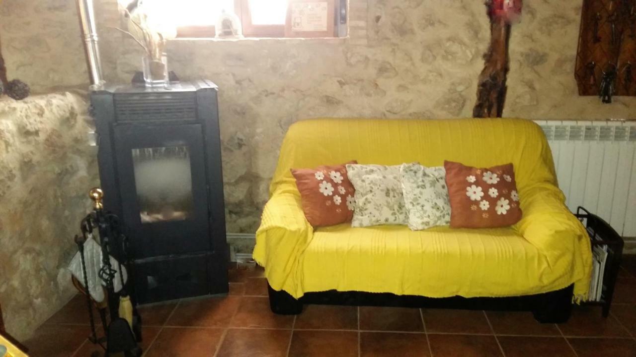 Casa Rural Calle Real Bed & Breakfast Torremocha de Ayllón Dış mekan fotoğraf